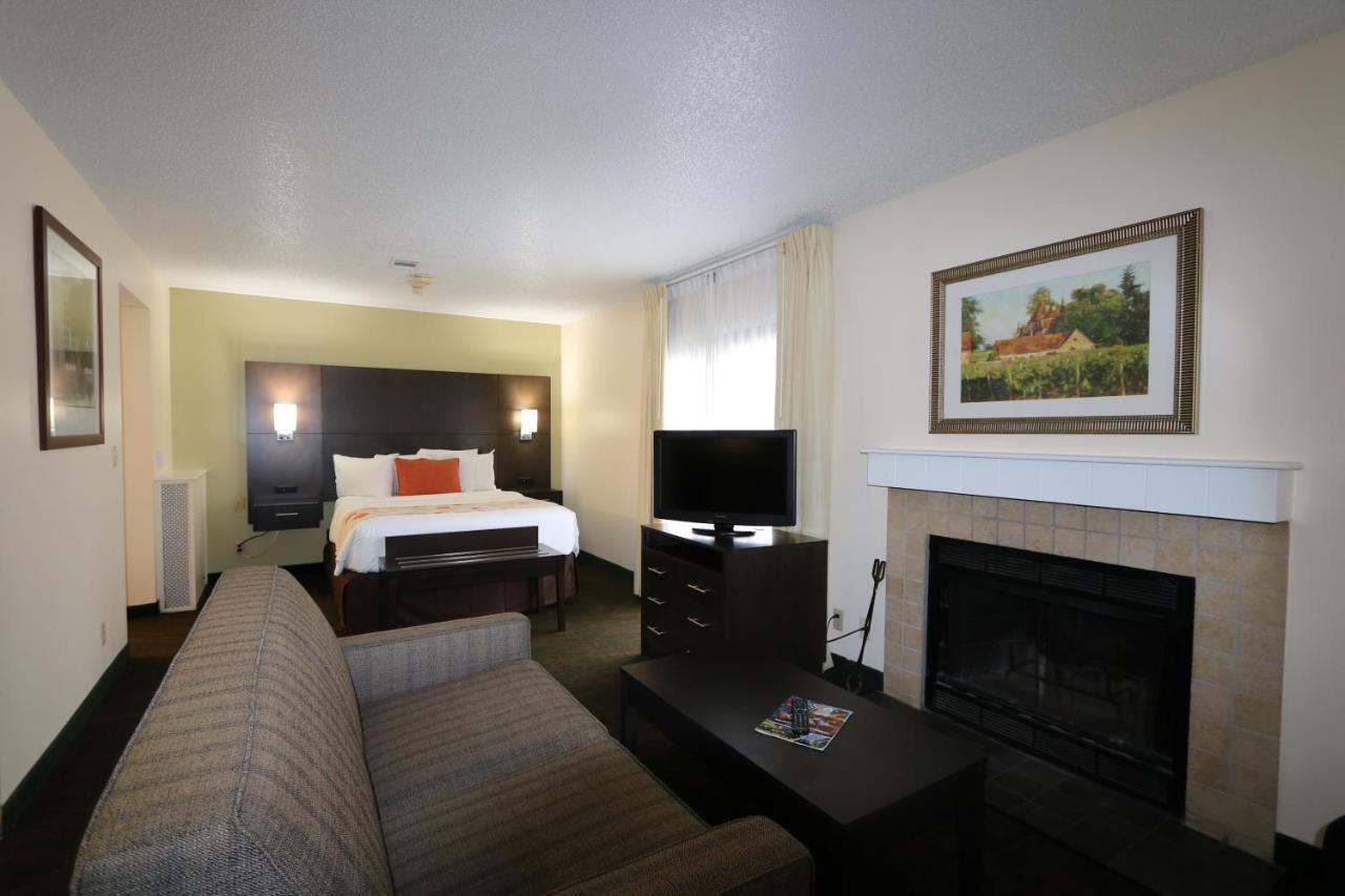 Fairbridge Inn & Suites - Akron Copley Township - West Oda fotoğraf